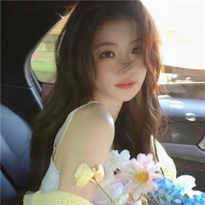 站起来的女孩